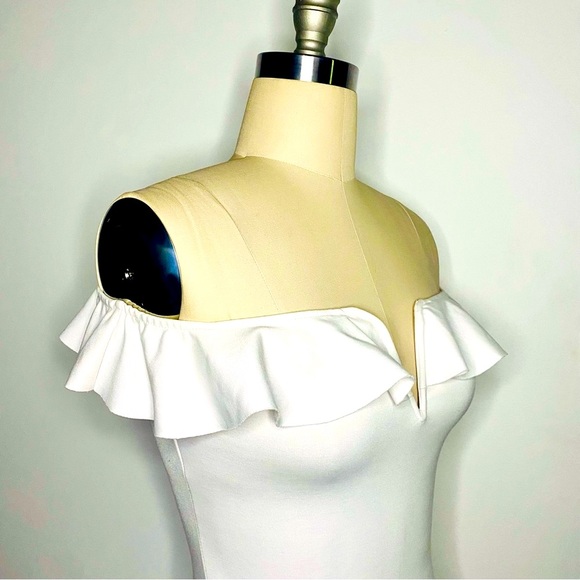 GUESS White Off-Shoulder Ruffle Stretch Bodysuit - Picture 4 of 9